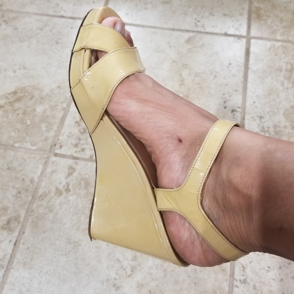 PRADA Patent Wedges 7.5 - Picture 7 of 8